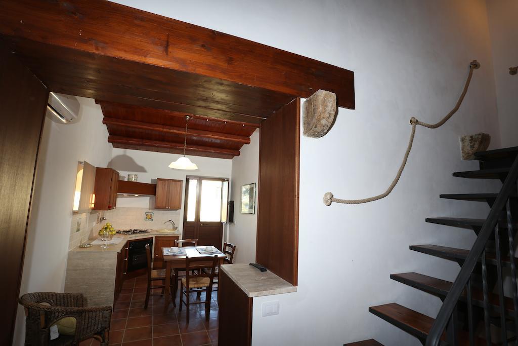 Serravalle Relais & Country Villa With Private Pool - Esclusive Use Chiaramonte Gulfi Habitación foto